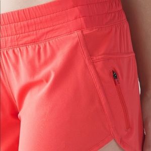 Lululemon Tracker Short IV 4-way stretch